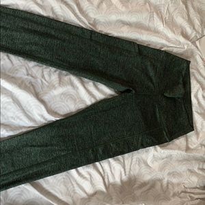 Green AE high waisted leggings with pockets